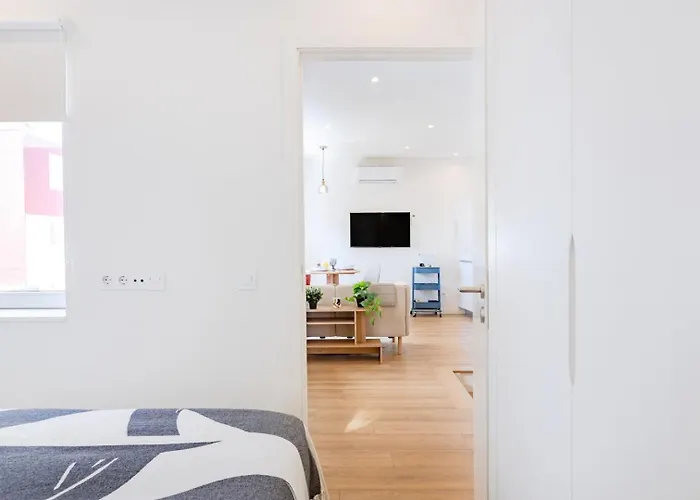 Clérigos Loft 111 Collection