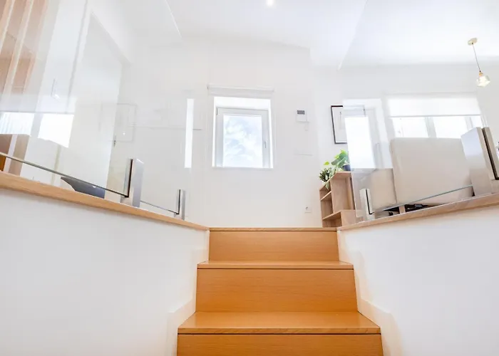 Clérigos Loft 111 Collection *