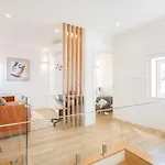 Daire Clerigos Loft | 111 Collection *