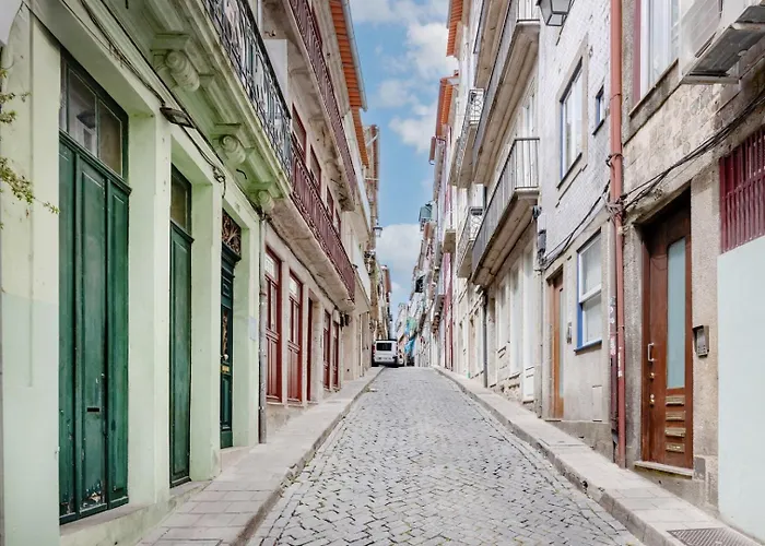 Clerigos Loft | 111 Collection Apartment